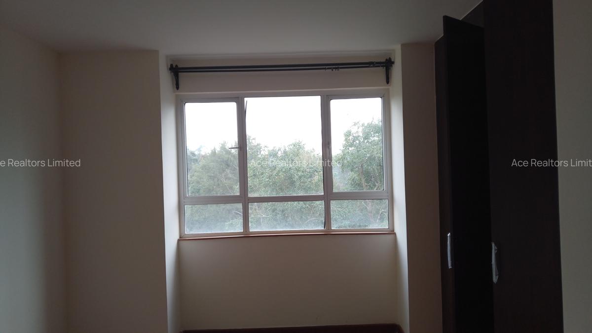 3 Bed Apartment with En Suite at City Park - 13