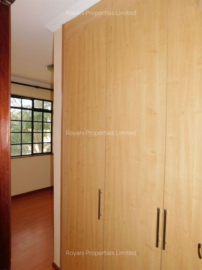 2 Bed Apartment with En Suite at Fourways Junction Estate - 7