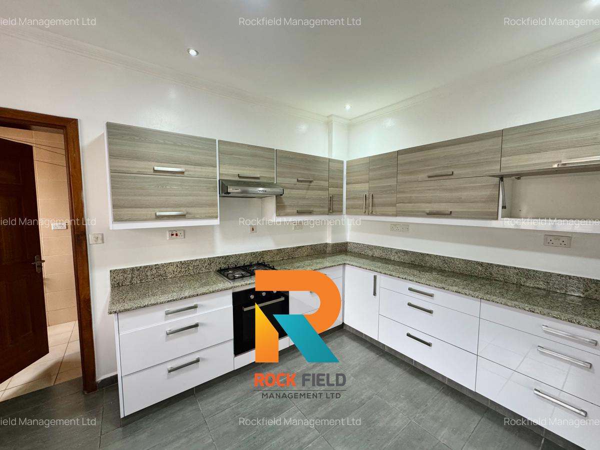 2 Bed Apartment with En Suite in Rhapta Road - 3