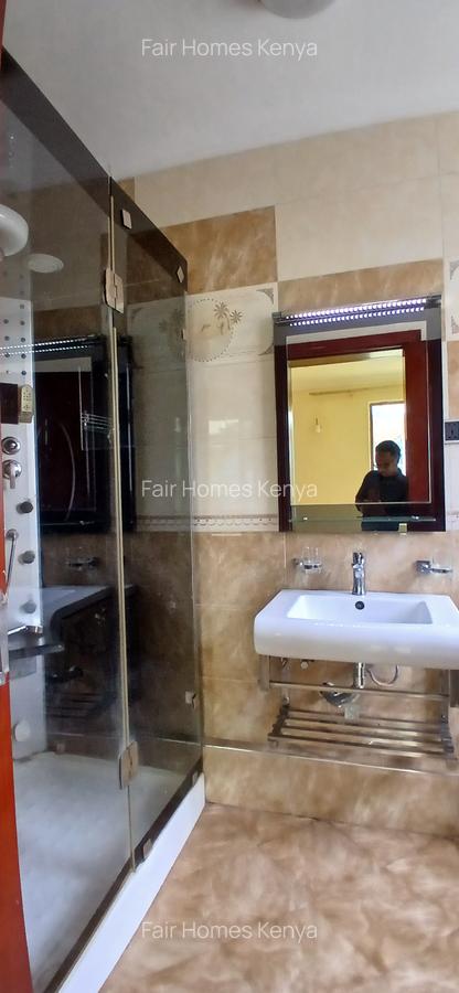 5 Bed Townhouse with En Suite at Lavington Green - 17