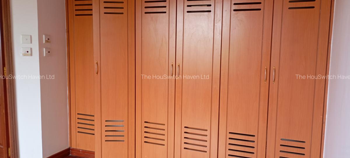 5 Bed Townhouse with En Suite at Convent Drive - 20