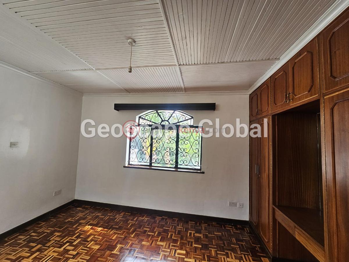 4 Bed House with En Suite in Kitisuru - 8
