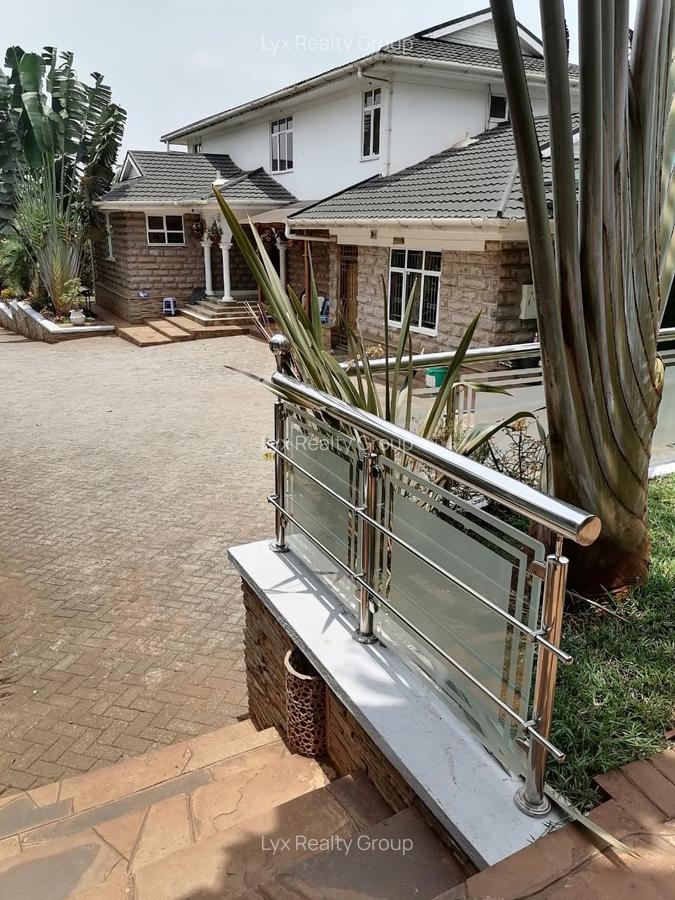 5 Bed Villa with En Suite in Runda - 17