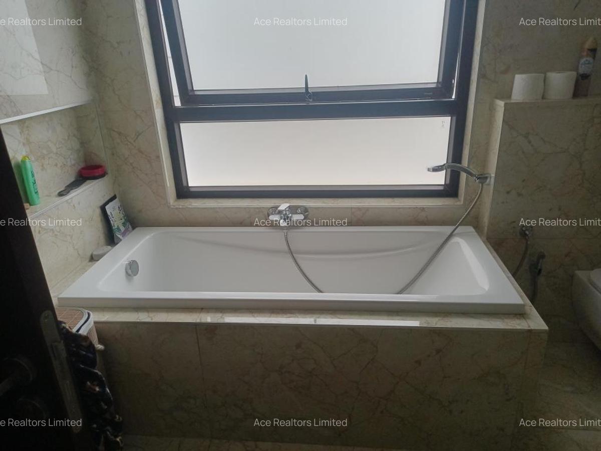 4 Bed Townhouse with En Suite at Peponi Road - 15