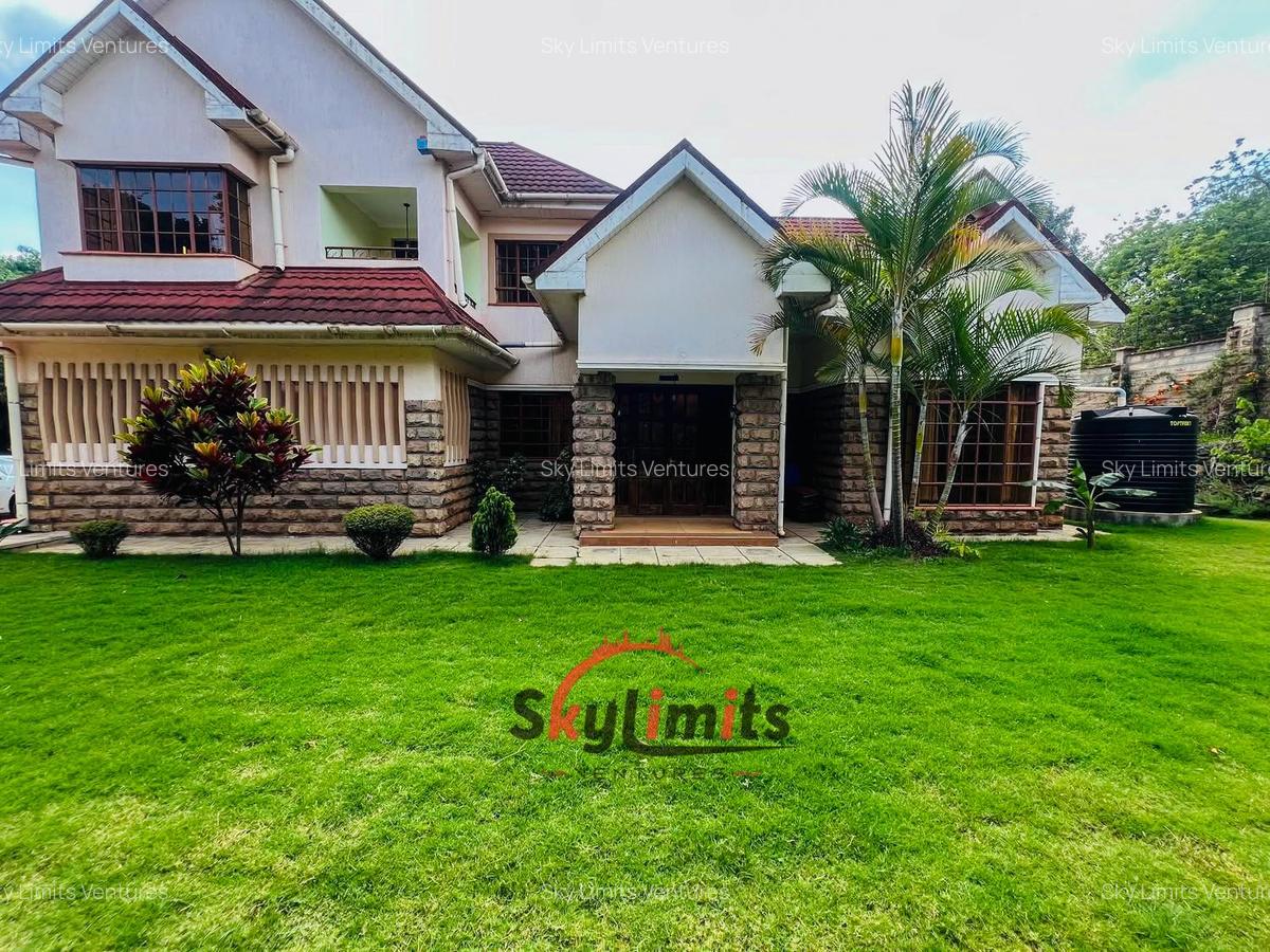 4 Bed Townhouse with En Suite in Rosslyn - 2