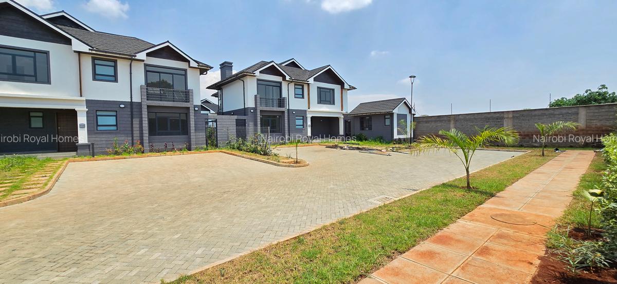 4 Bed Townhouse with En Suite at Five-Star Paradise - 6