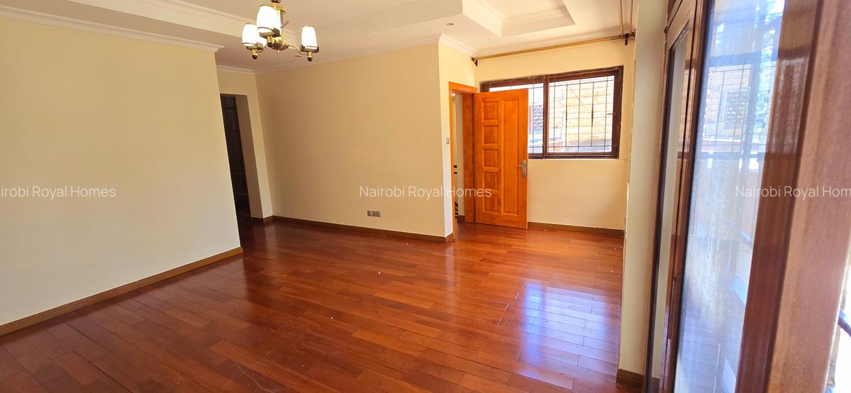 5 Bed Townhouse with En Suite at Lavington Green - 20
