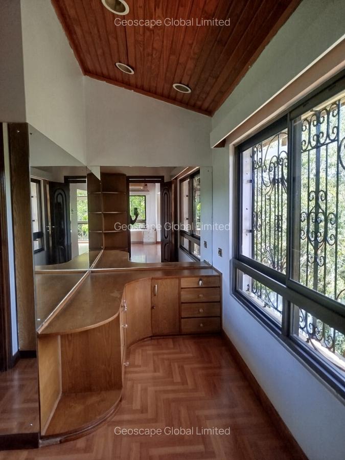 6 Bed House with En Suite in Gigiri - 12