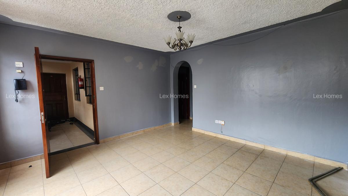 3 Bed Apartment with En Suite at - 5