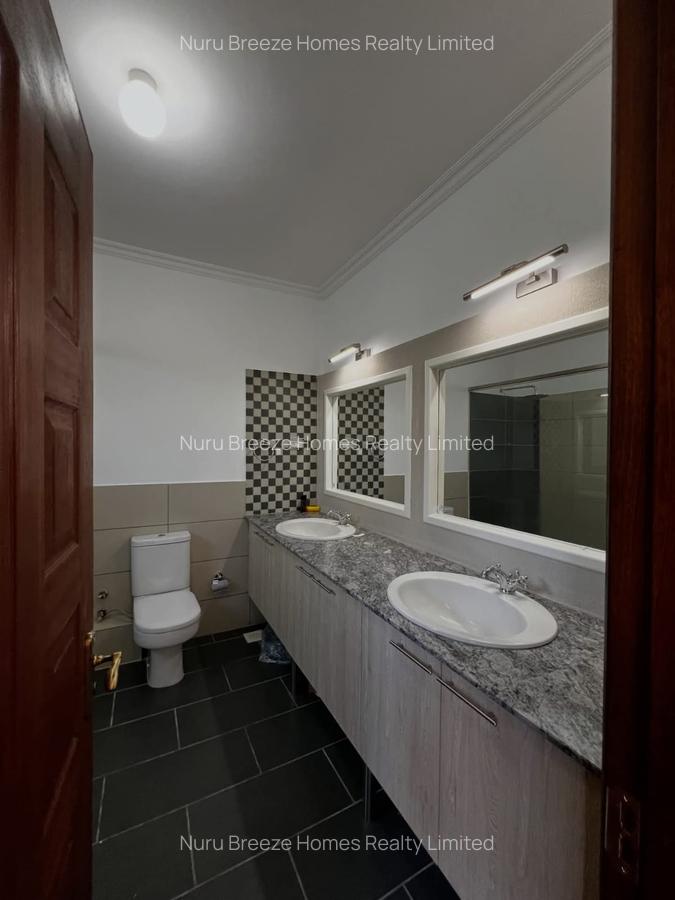 3 Bed Apartment with En Suite in Riverside - 6