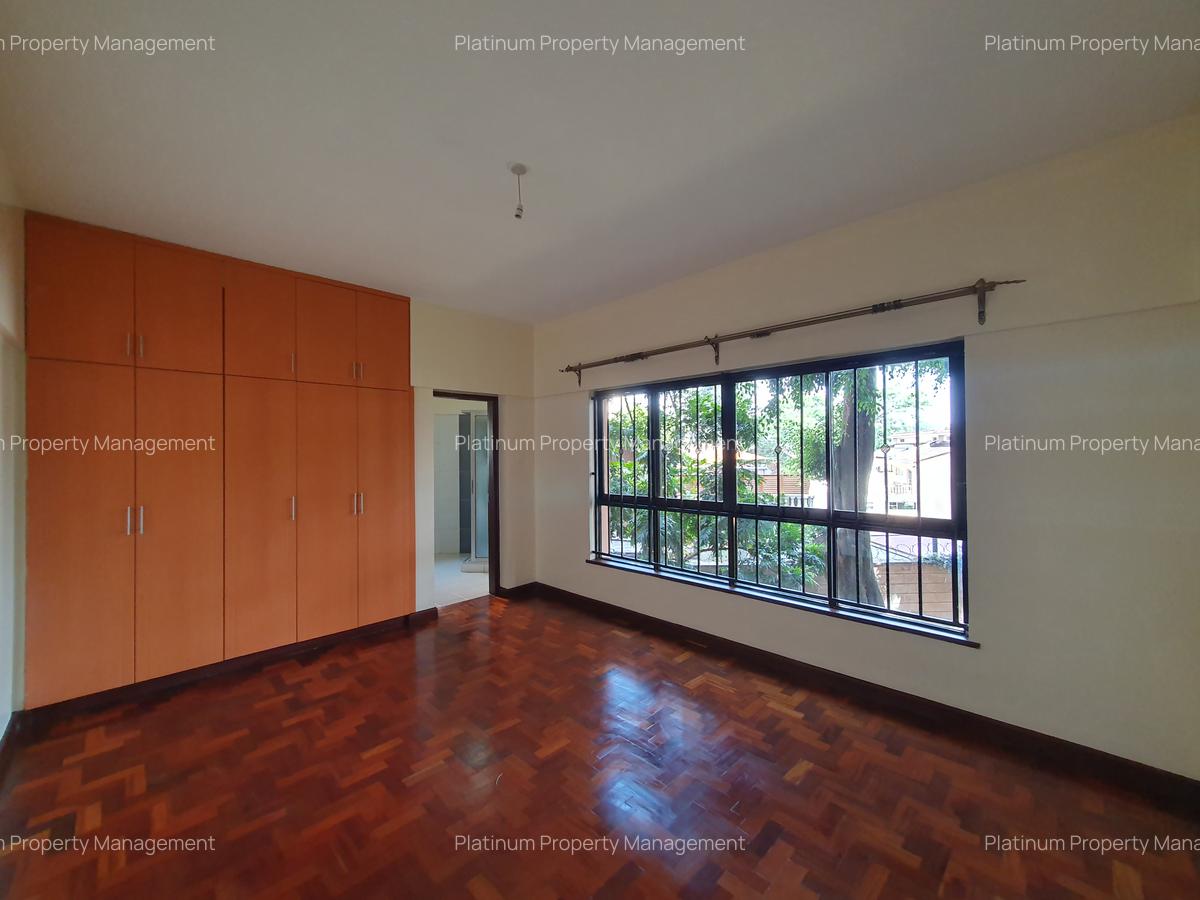 4 Bed Apartment with En Suite at Brookside Gardens - 9