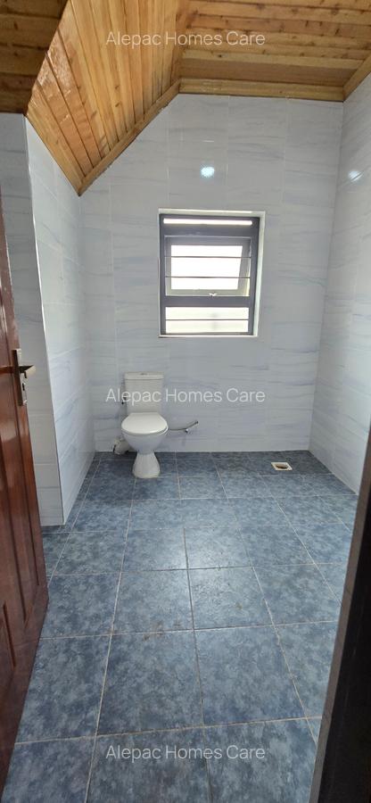 5 Bed Townhouse with En Suite at Varsityville - 11