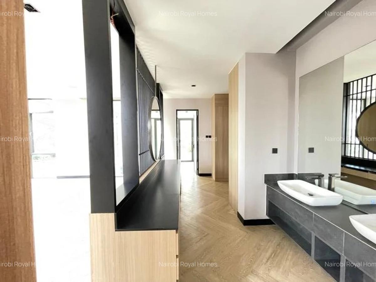 5 Bed Townhouse with En Suite at Mzima Springs - 10