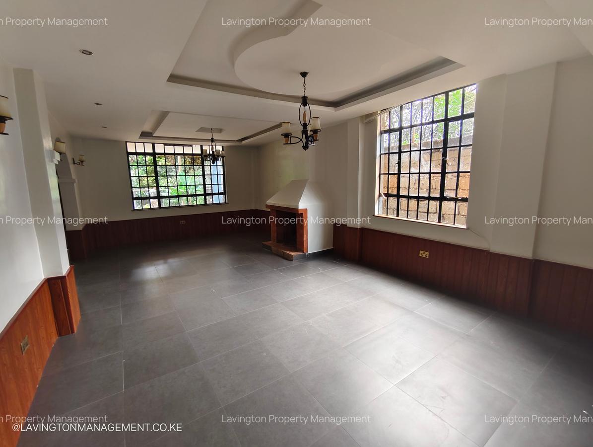 4 Bed House with En Suite at Giraffe Centre - 6