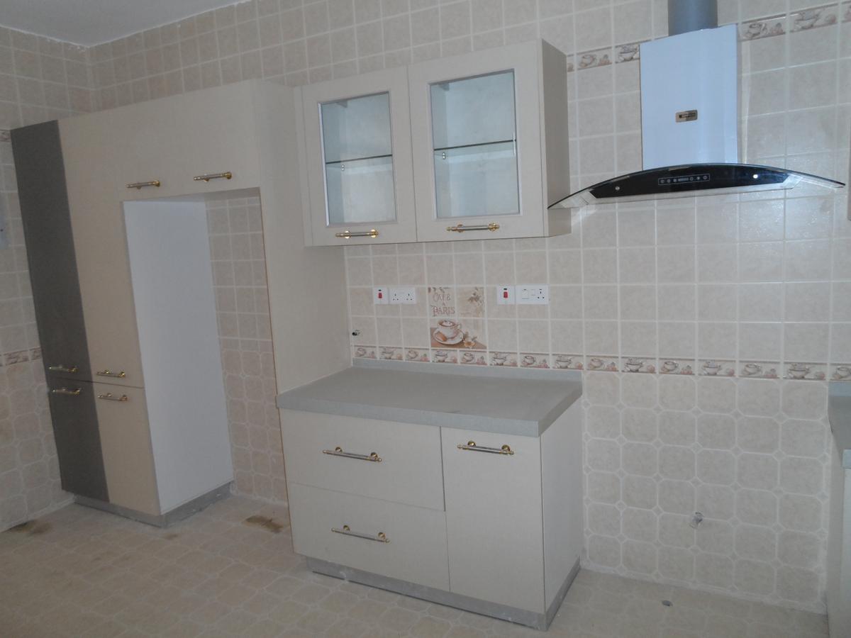 3 Bed Apartment with En Suite in Nyali Area - 16