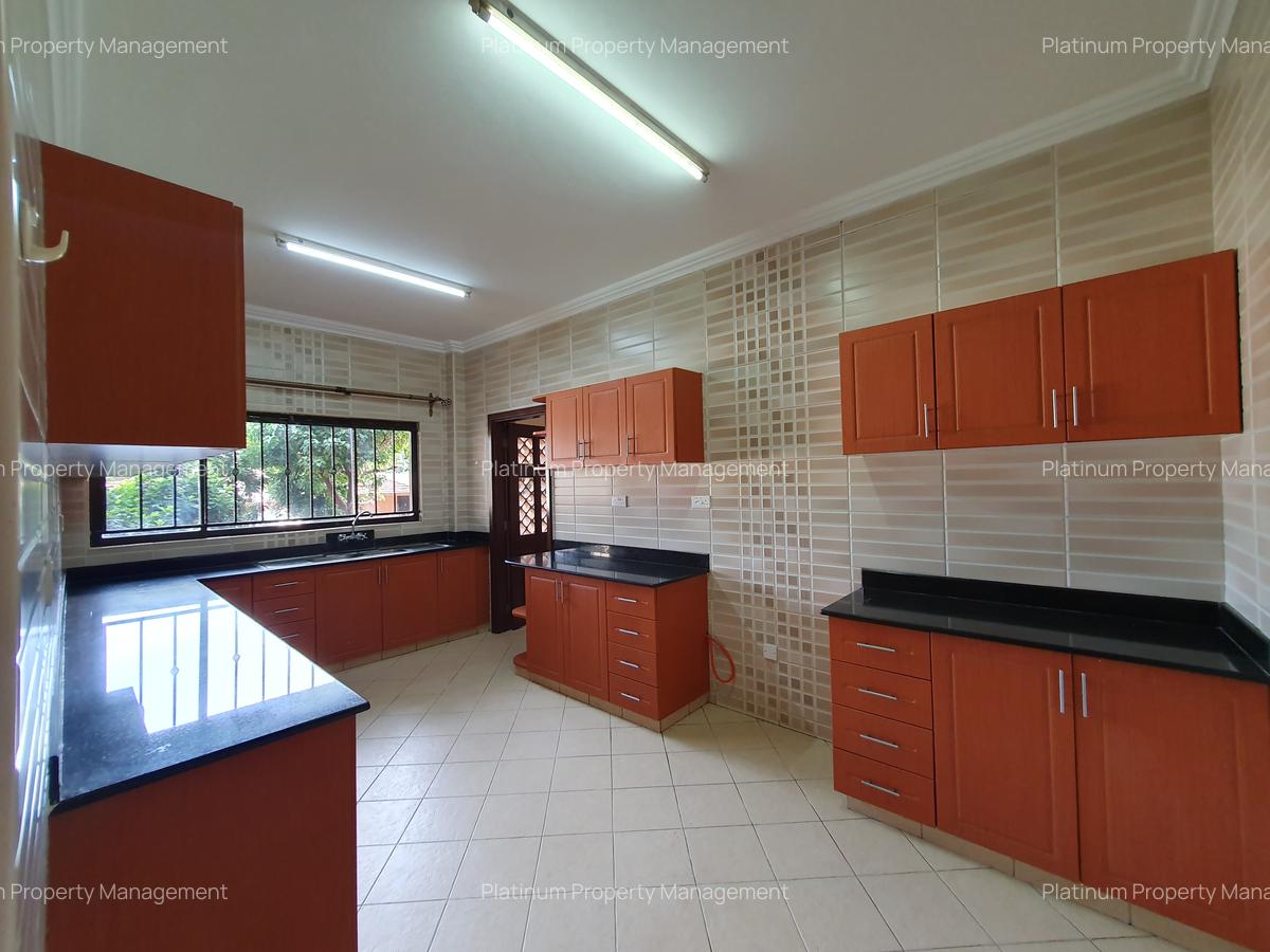 4 Bed Apartment with En Suite at Brookside Gardens - 5