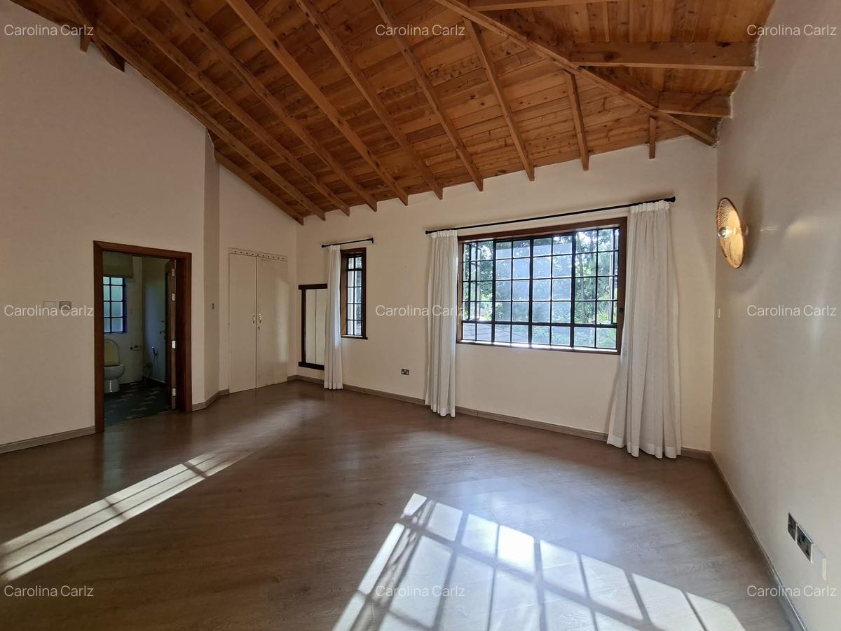 2 Bed Townhouse with En Suite at Lakeview - 9