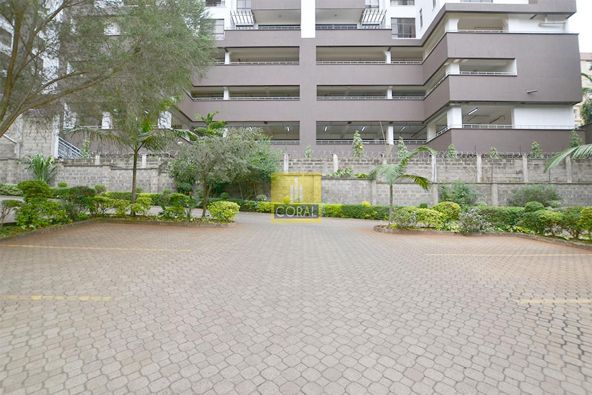 4 Bed Apartment with Parking in Parklands - 19