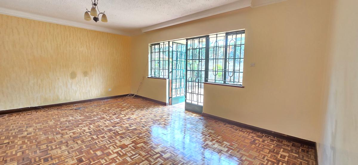 5 Bed Townhouse with En Suite at Mandera Road - 1