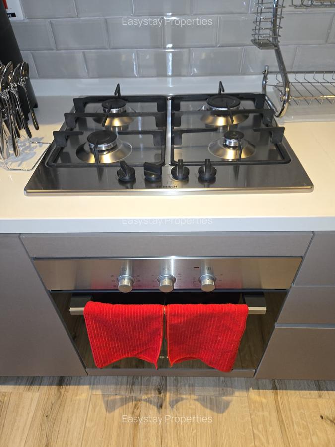 Serviced 1 Bed Apartment with En Suite in Kilimani - 16