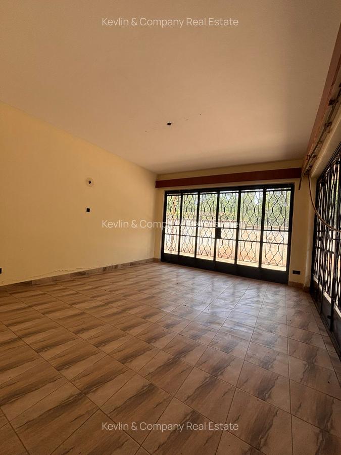 4 Bed House with Garden in Riverside - 13