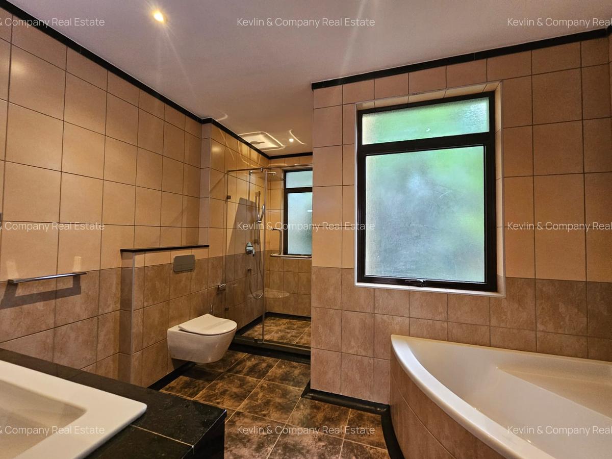 5 Bed Villa with Staff Quarters in Lavington - 6