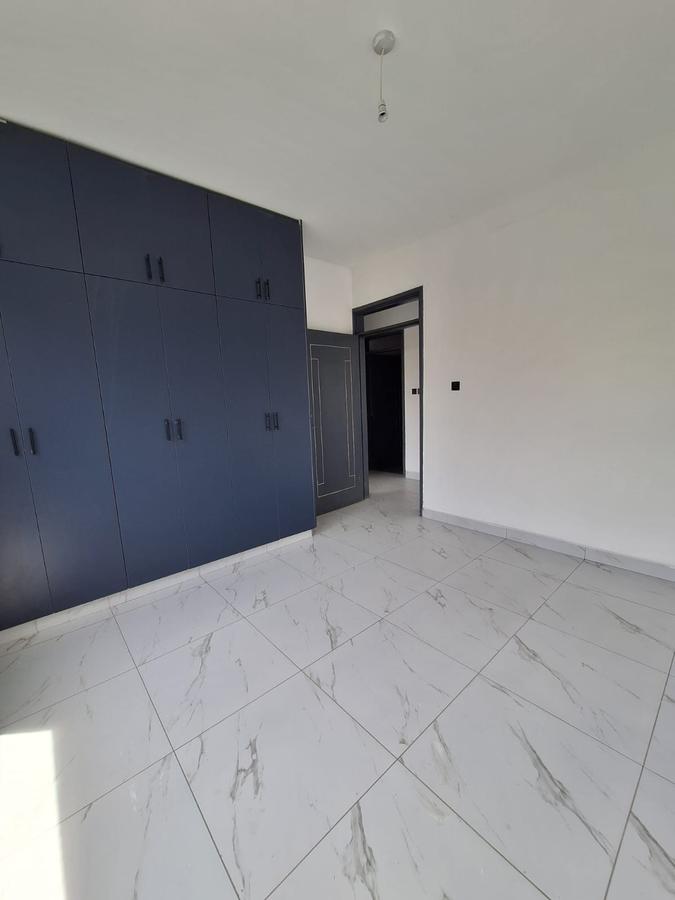 2 Bed Apartment with En Suite at Allsops - 5