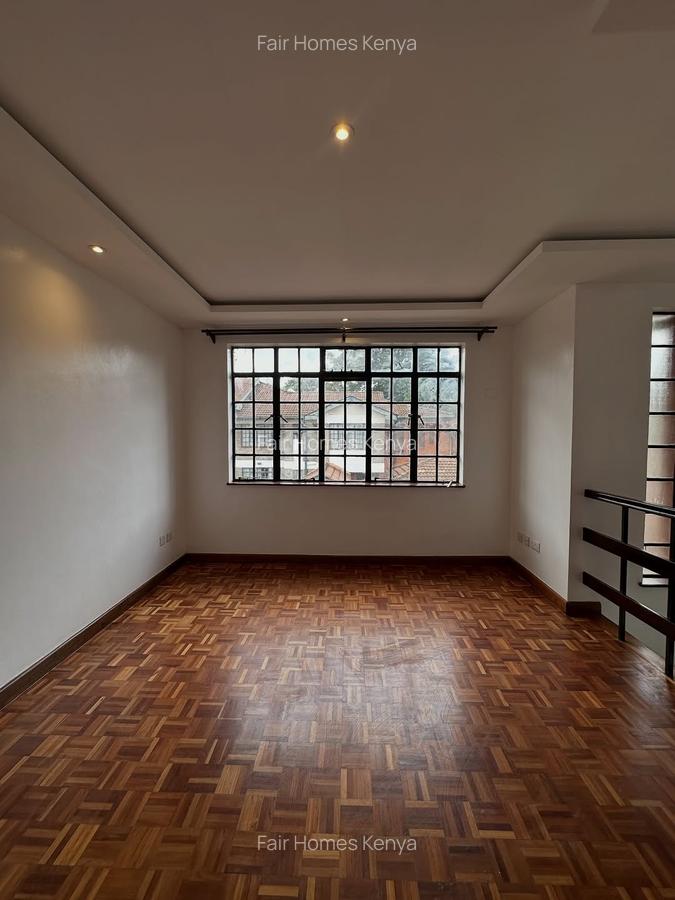 4 Bed Townhouse with En Suite at James Gichuru - 8