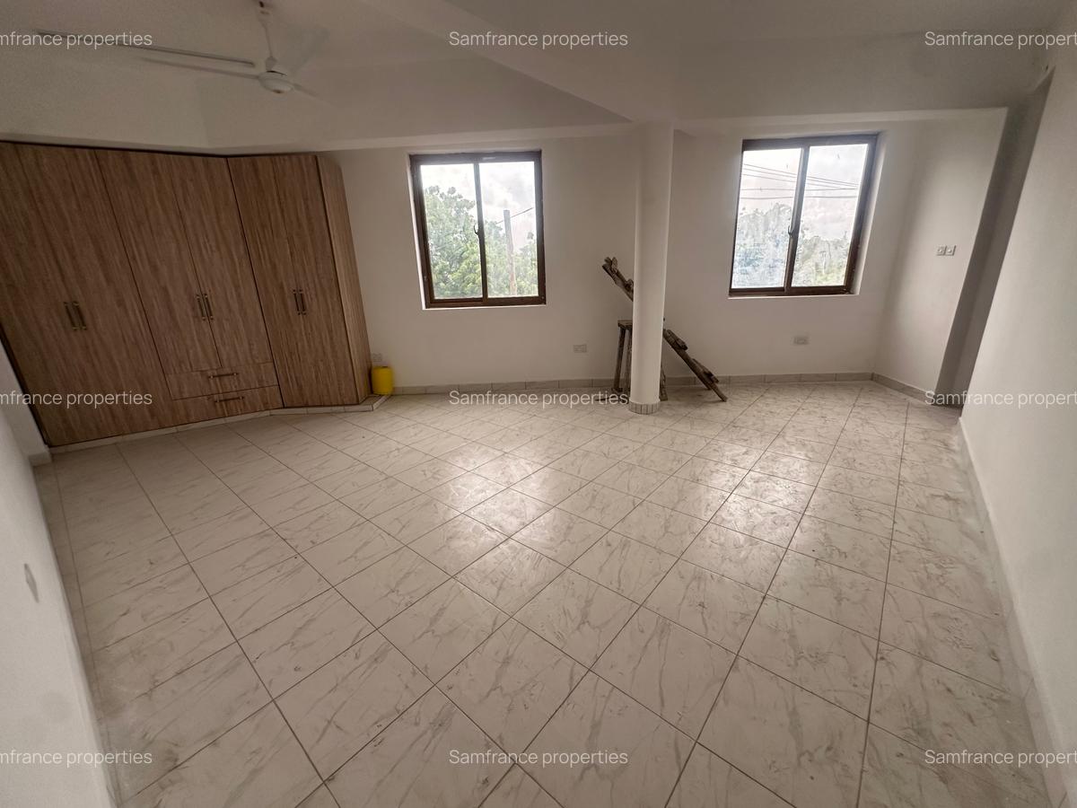 2 Bed Apartment with En Suite at Links Road - 8