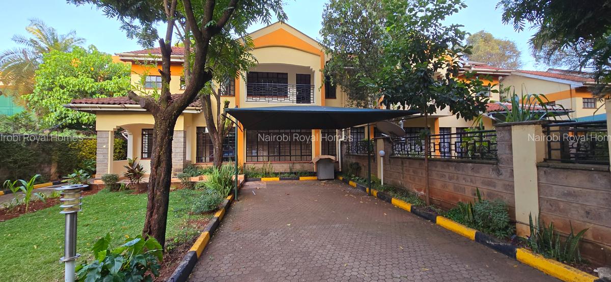 4 Bed Townhouse with En Suite at Off Convent Drive - 6