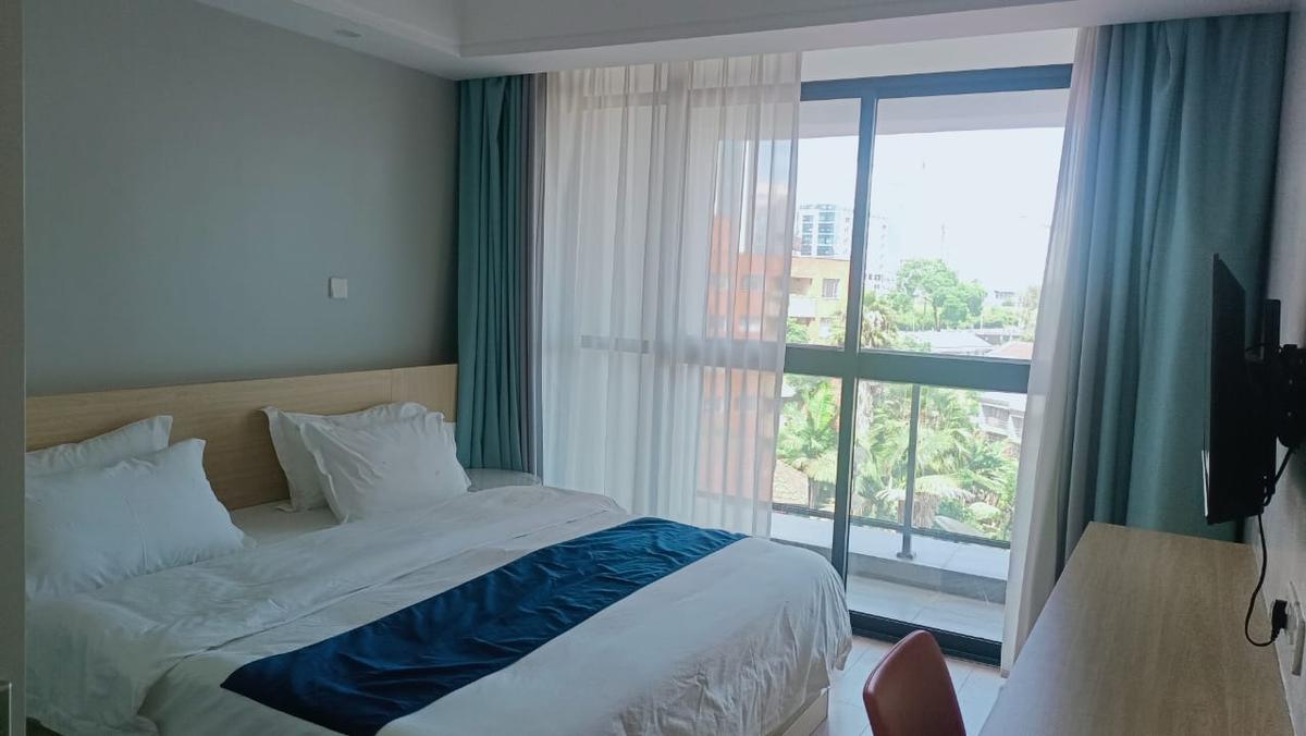 Serviced 2 Bed Apartment with En Suite in Kilimani - 3