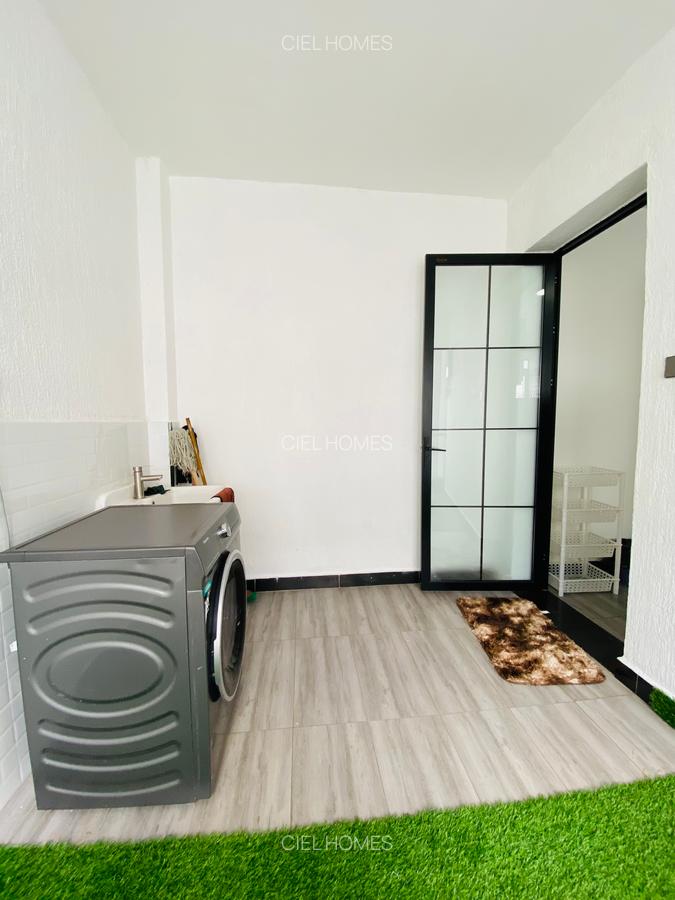 Furnished 2 Bed Apartment with Swimming Pool in Kilimani - 8