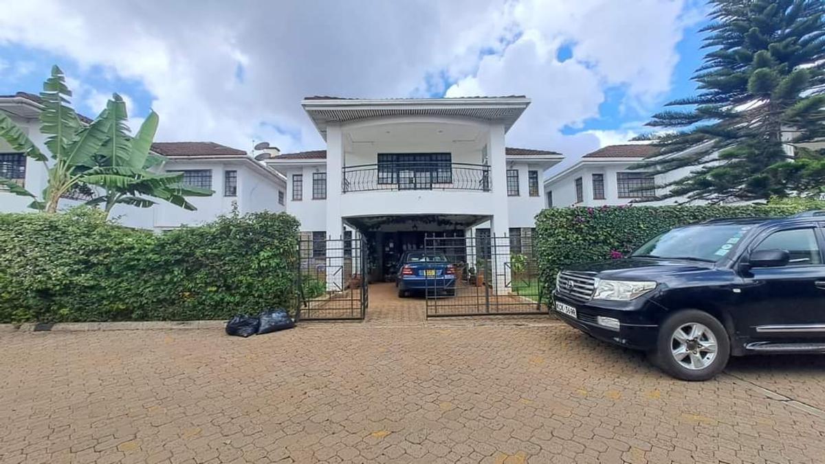 5 Bed House with En Suite in Westlands Area - 1