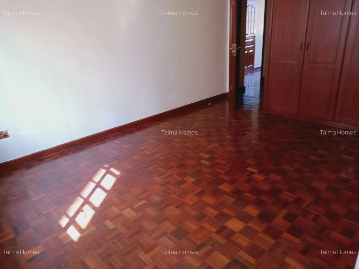 3 Bed Apartment with En Suite at Off Rhapta Road - 12