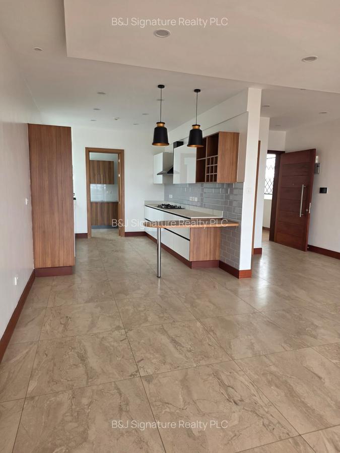 3 Bed Apartment with En Suite in Parklands - 9