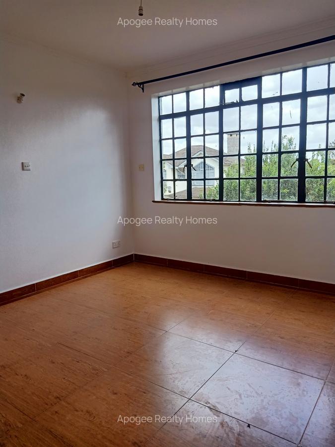 3 Bed House with En Suite at Eden Ville Estate - 9