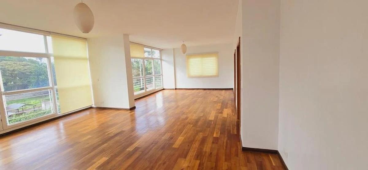 5 Bed Townhouse with En Suite in Lavington - 5