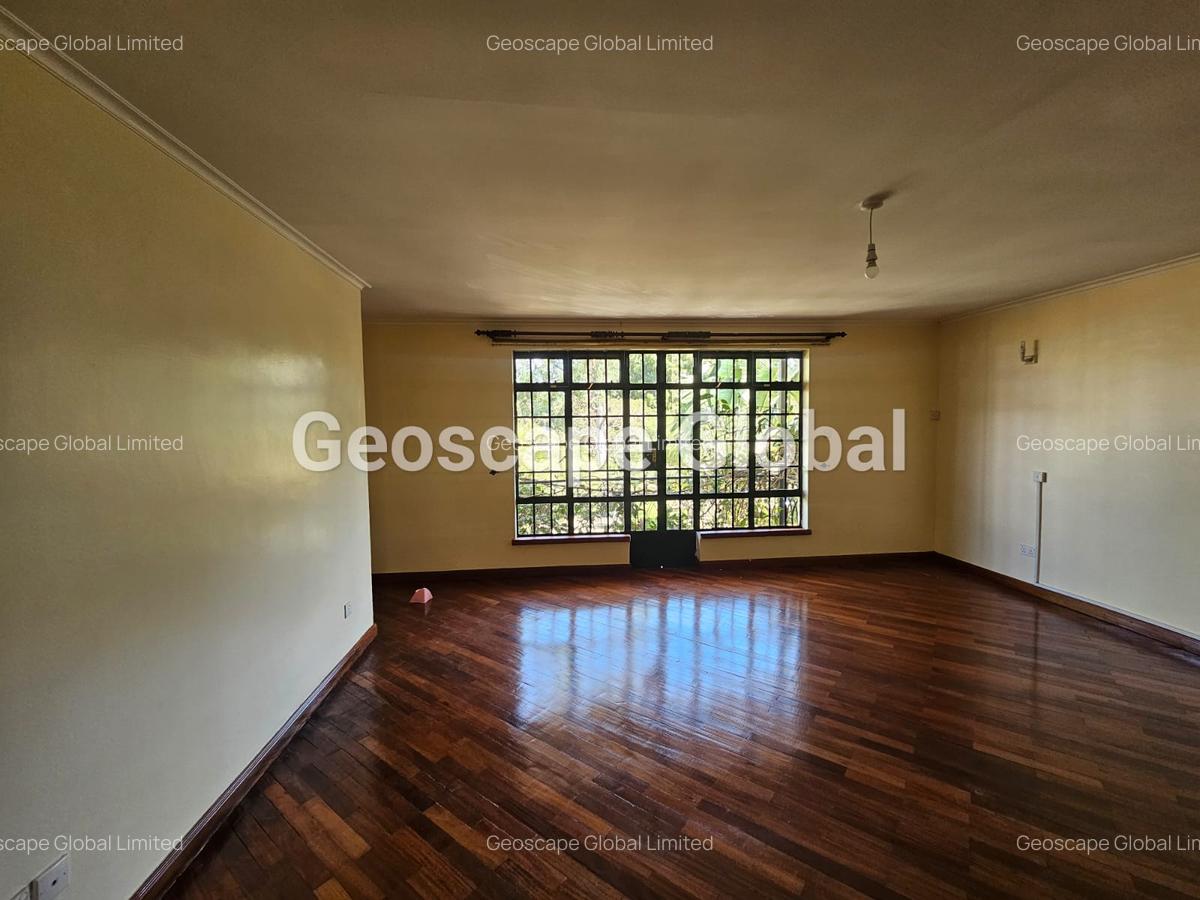 5 Bed Townhouse with En Suite in Lavington - 9