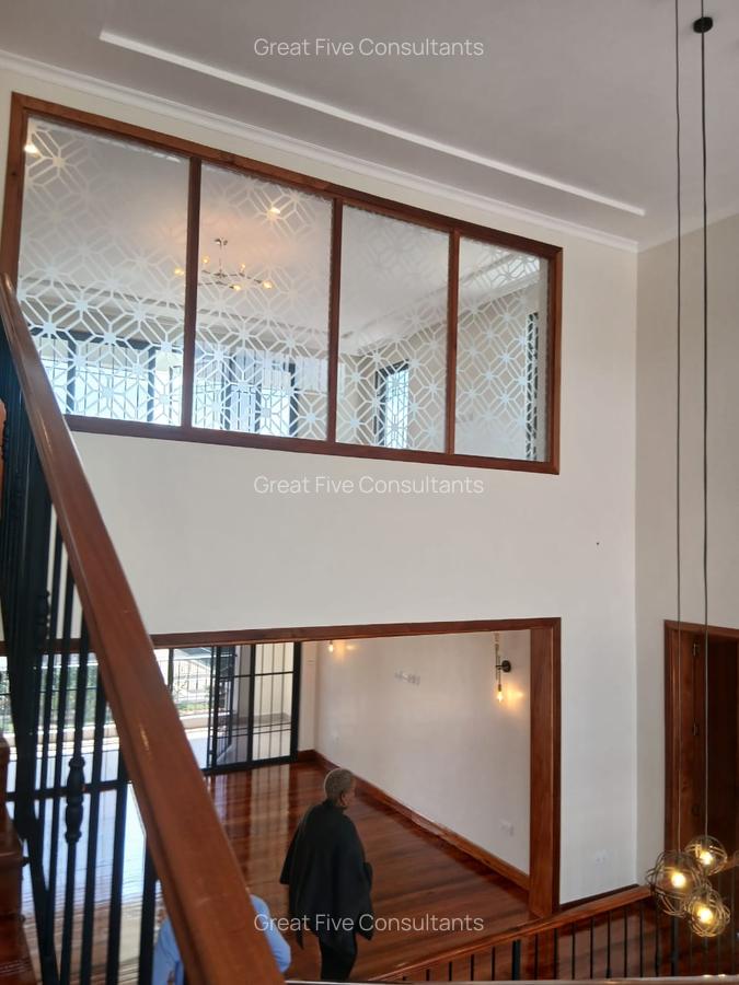 6 Bed Villa with En Suite in Loresho - 11