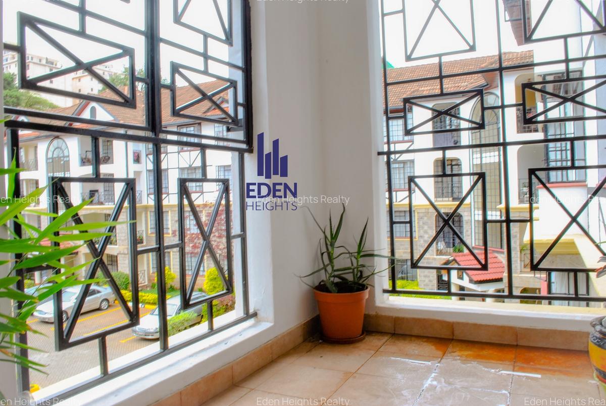 3 Bed Apartment with En Suite in Valley Arcade - 4