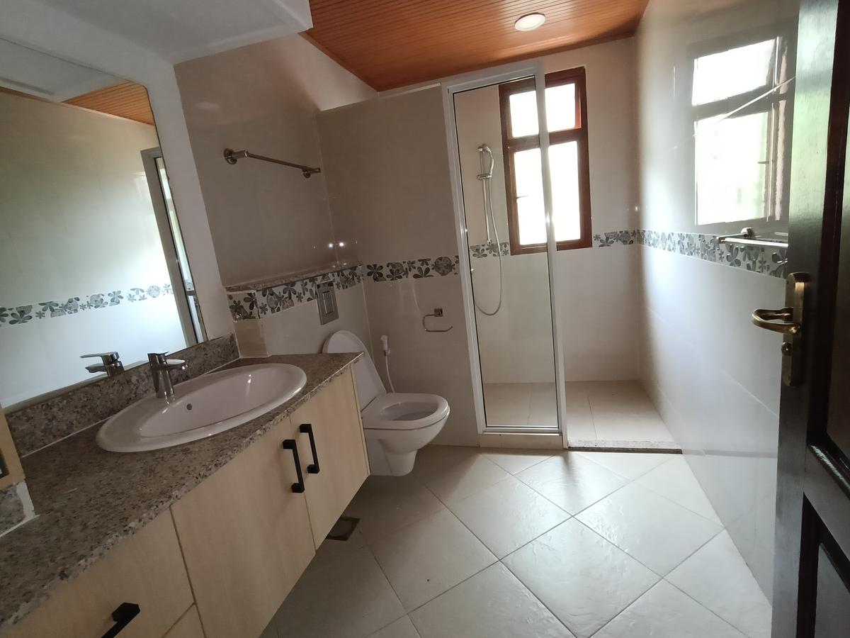 5 Bed Townhouse with En Suite at Shanzu Road - 19