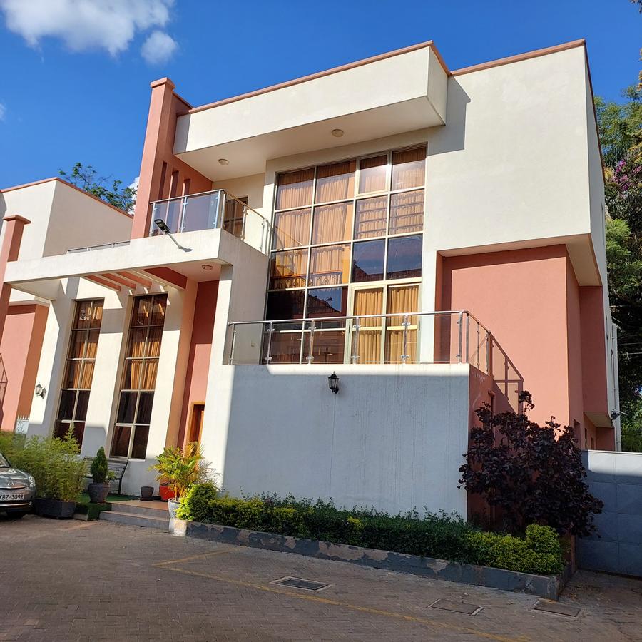 5 Bed Townhouse with En Suite at Chalbi Drivve - 1