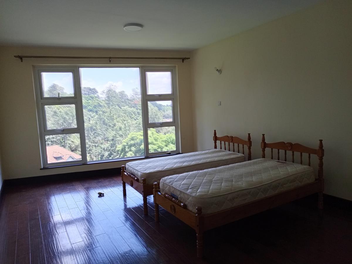 4 Bed Apartment with En Suite in General Mathenge - 17