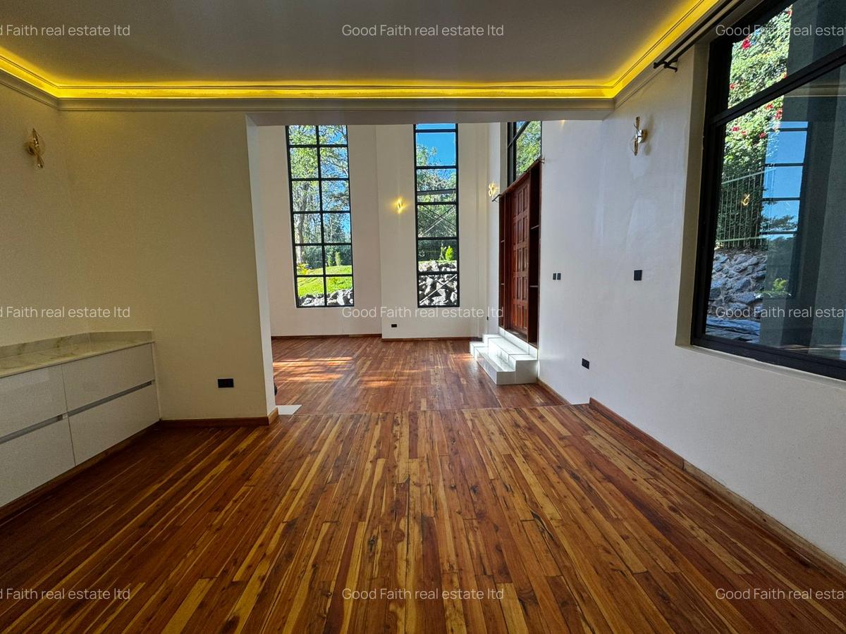 5 Bed House with En Suite in Karen - 7