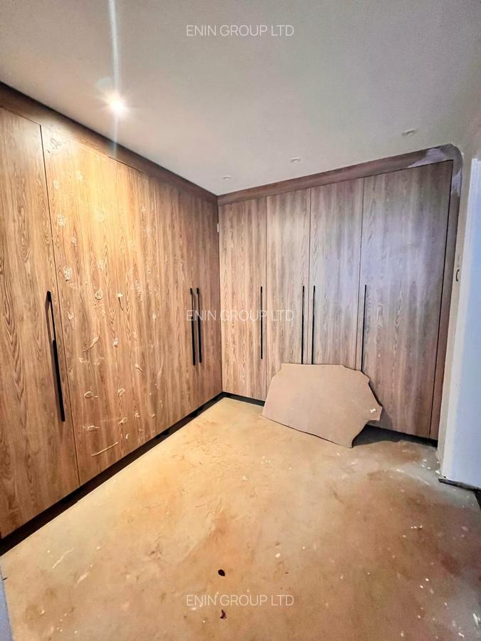 4 Bed House with En Suite at Loresho Crescent - 10