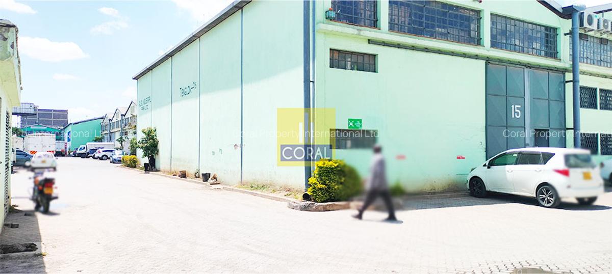 Warehouse in Industrial Area - 15
