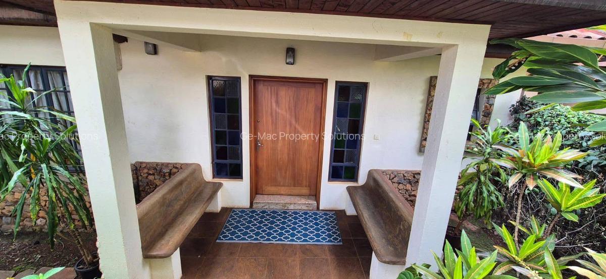 4 Bed House with En Suite in Runda - 13
