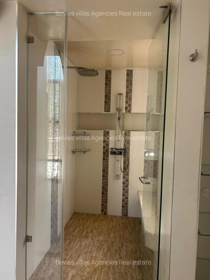 5 Bed House with En Suite in Muthaiga - 5