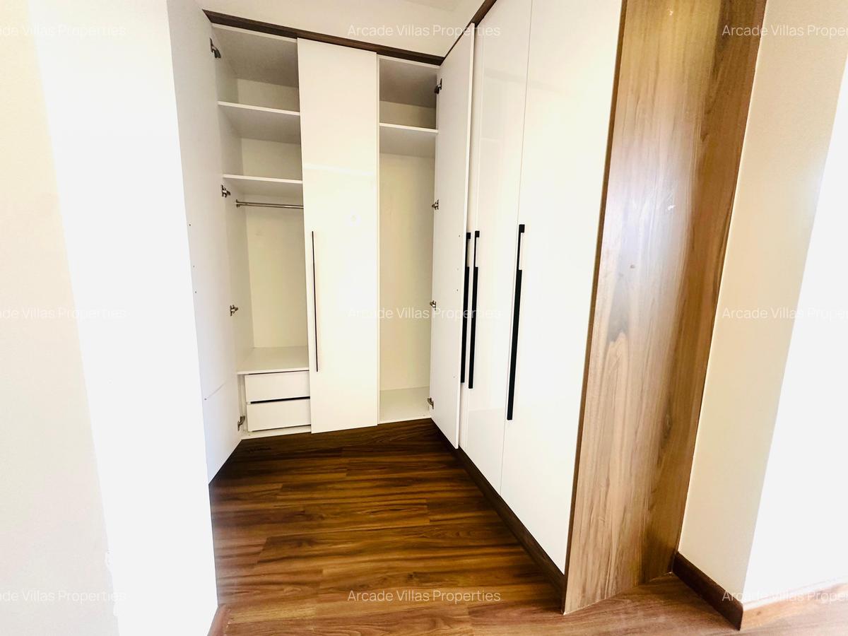 3 Bed Apartment with En Suite in Kileleshwa - 13