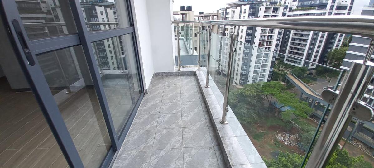 2 Bed Apartment with En Suite at Riverside Drive - 18